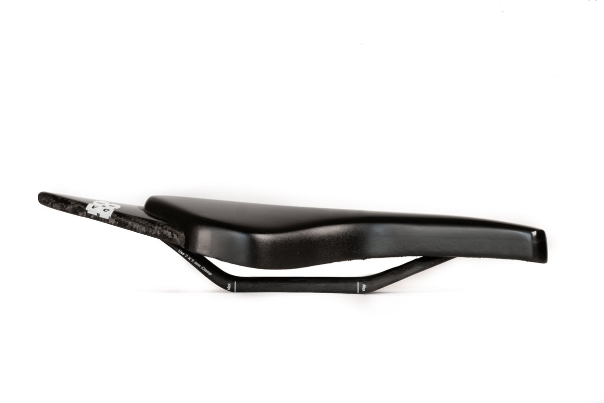 Wove V8 saddle